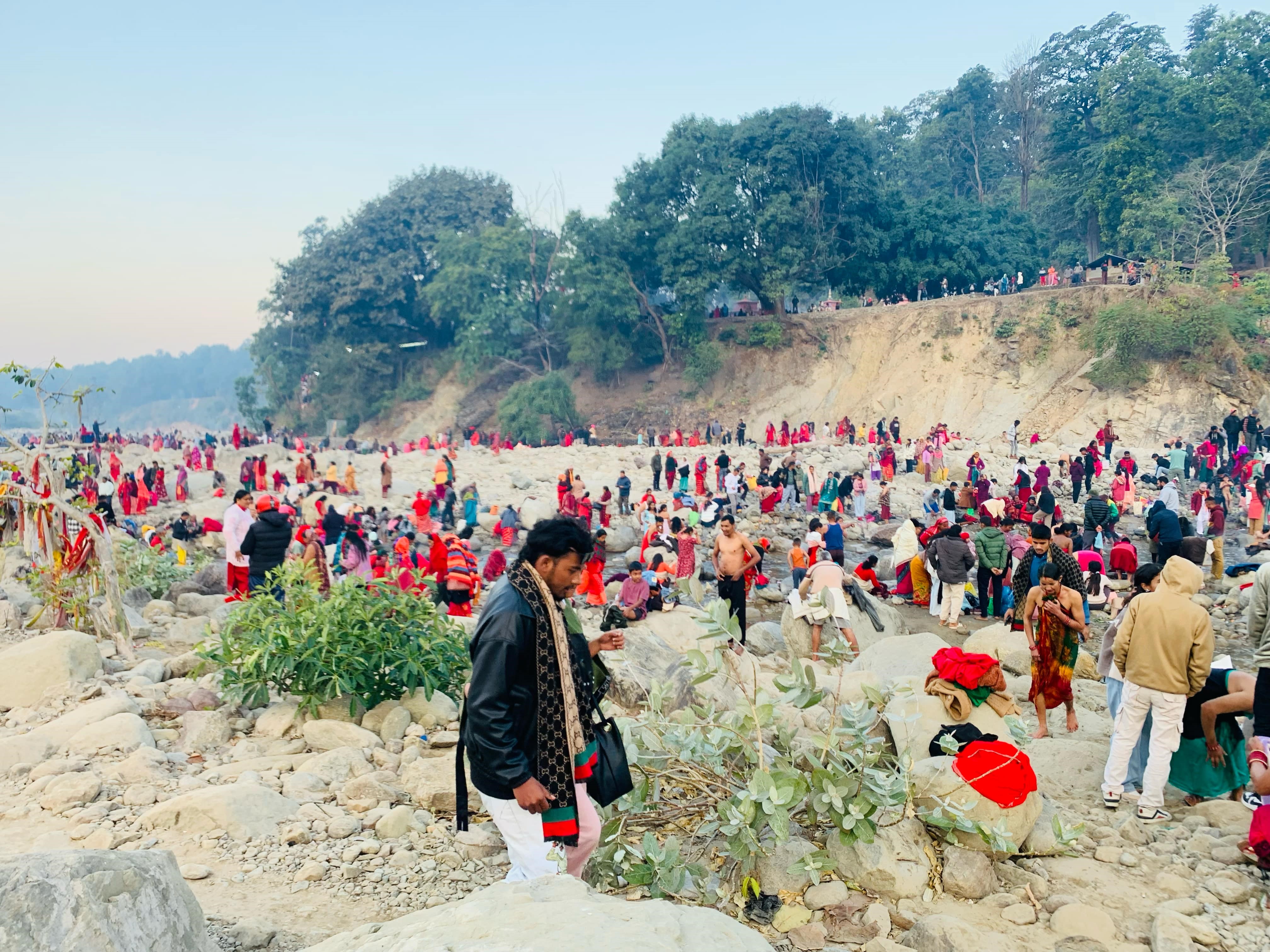 कैलालीको गोदावरीमा बाह्रराशि दर्शन मकर मेला
