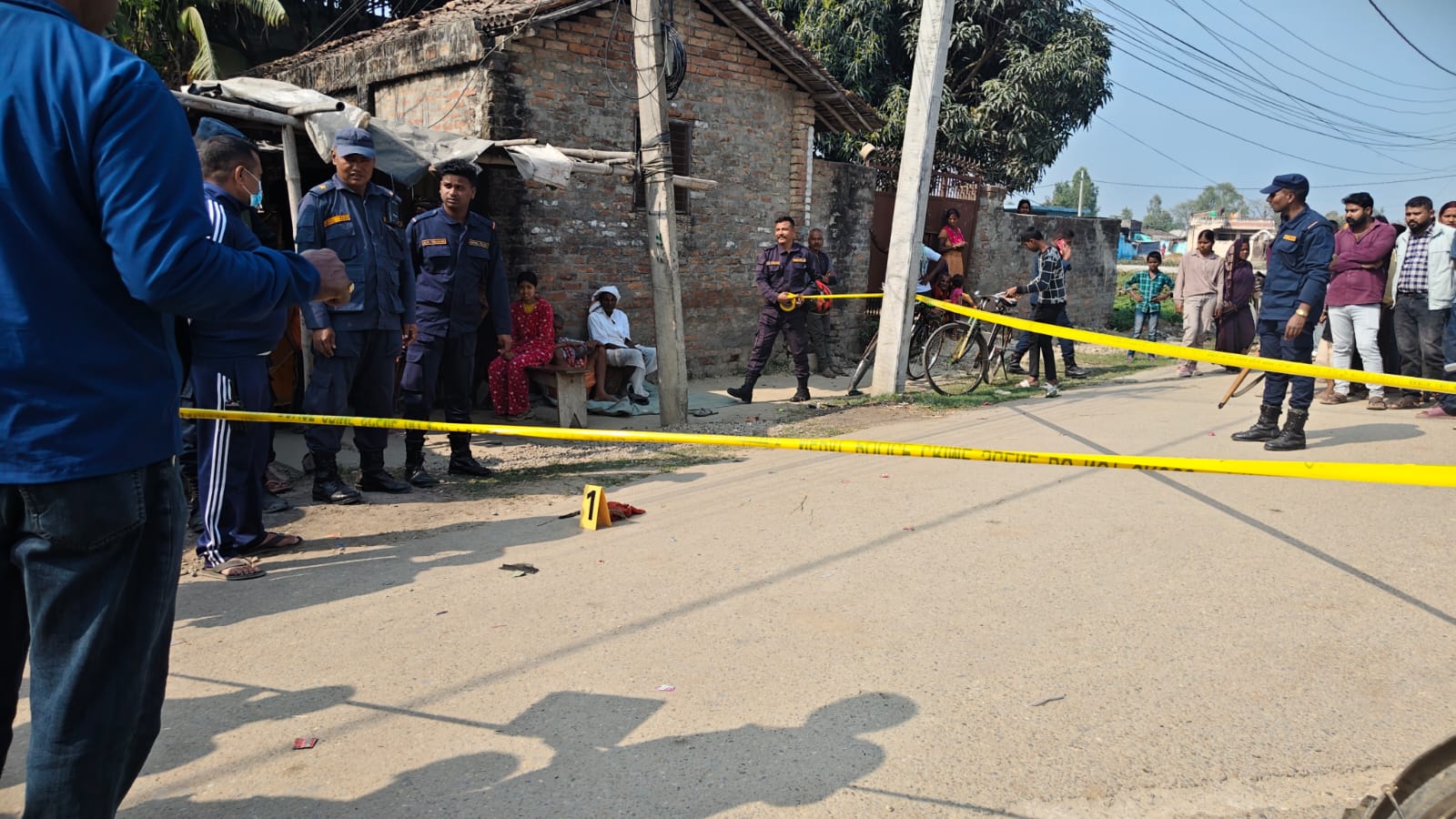 पेस्तोल खेलाउने क्रममा गोली लागेर एक बालक घाइते