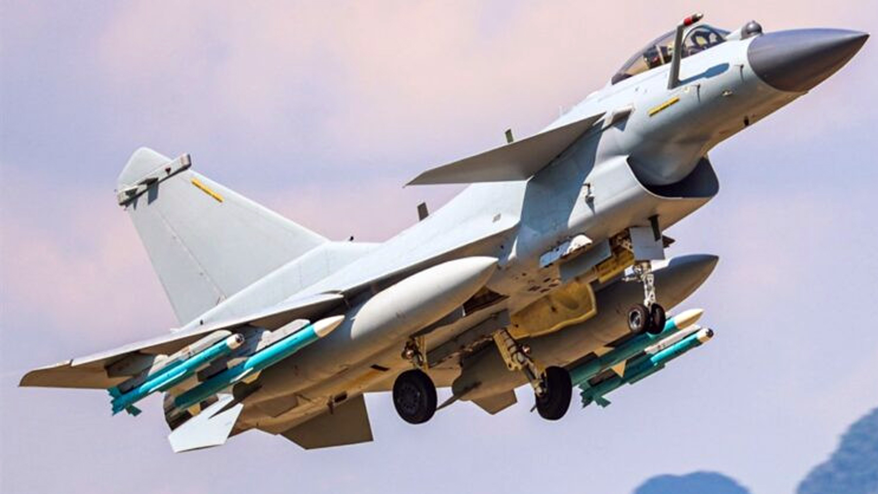 भारतसँग सम्बन्ध बिग्रेको बंगलादेशलाई किन लडाकु विमान बेच्दै छ चीन ? (भिडियो सहित)