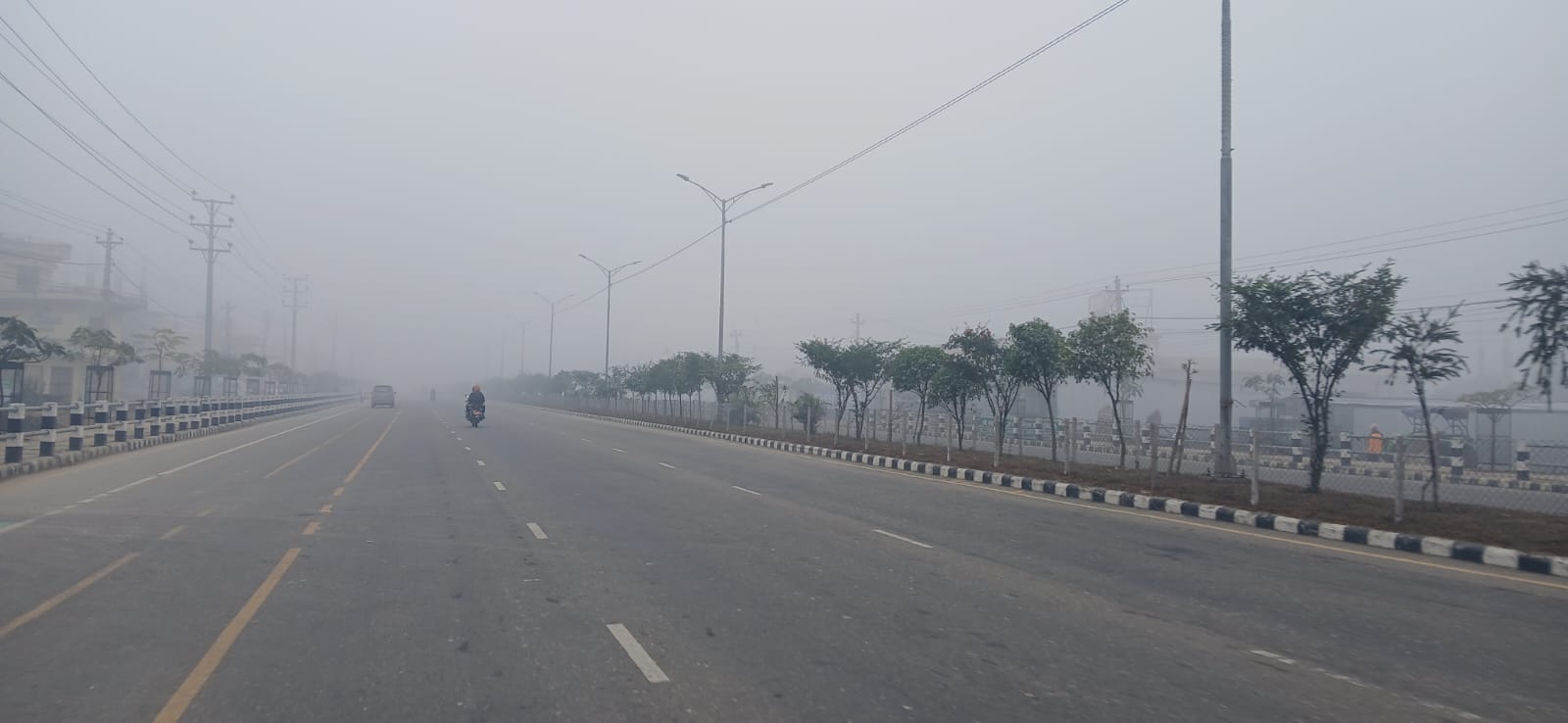 बाक्लो हुस्सु र शीतलहरले पश्चिम तराईमा चिसो बढ्यो, जनजीवन प्रभावित (तस्वीरहरू)