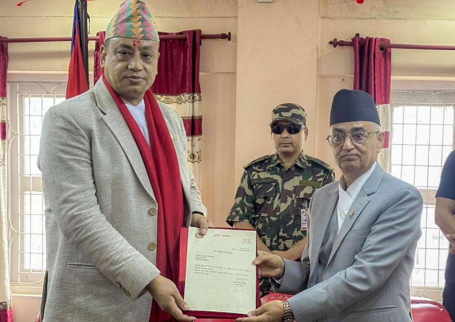 बागमतीका नवनियुक्त मुख्यमन्त्री बानियाँले लिए शपथ