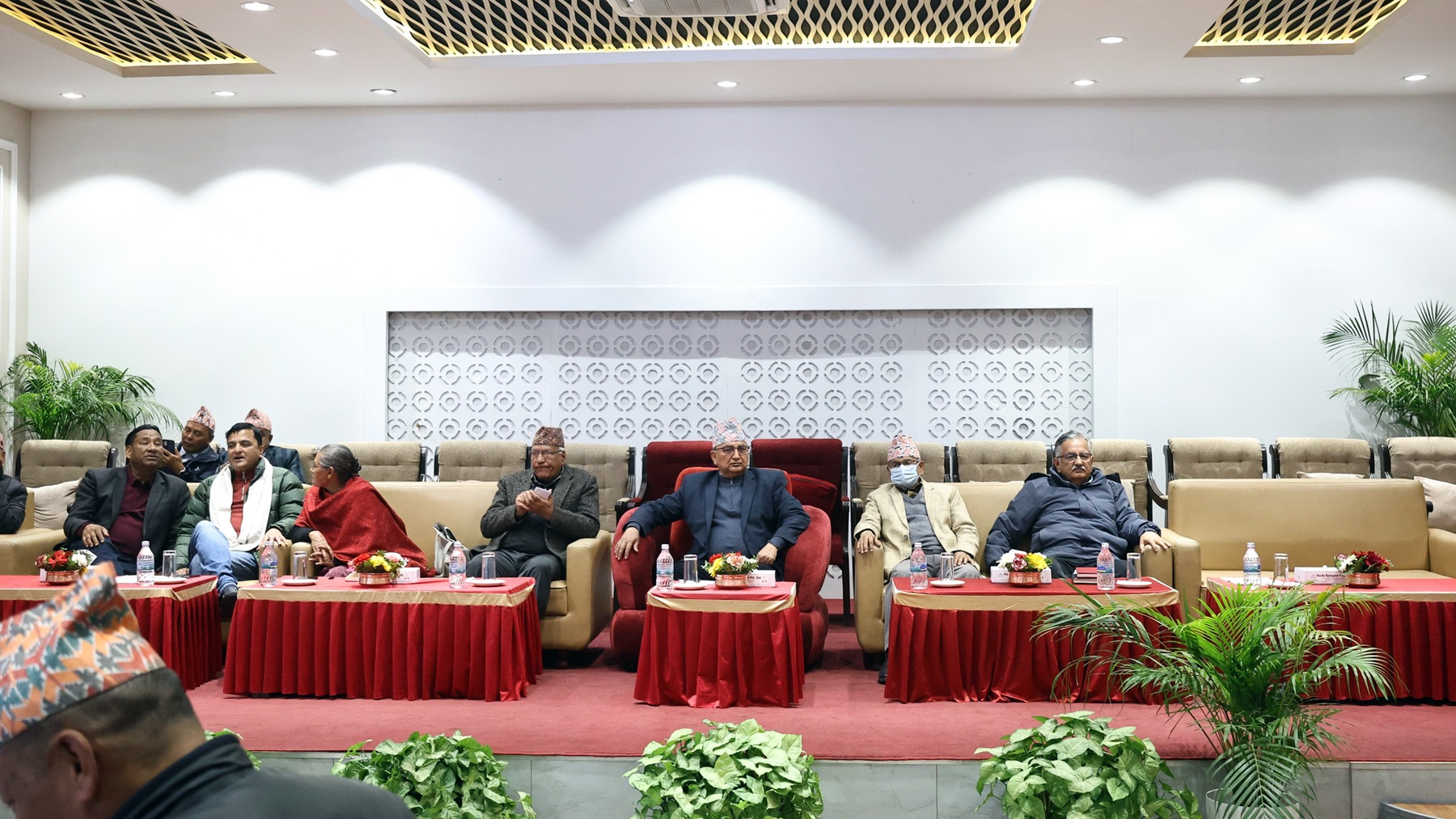 कार्की ब्याङ्क्वेटमा ईश्वर पोखरेल पक्षको छुट्टै भेला (तस्वीरहरू)