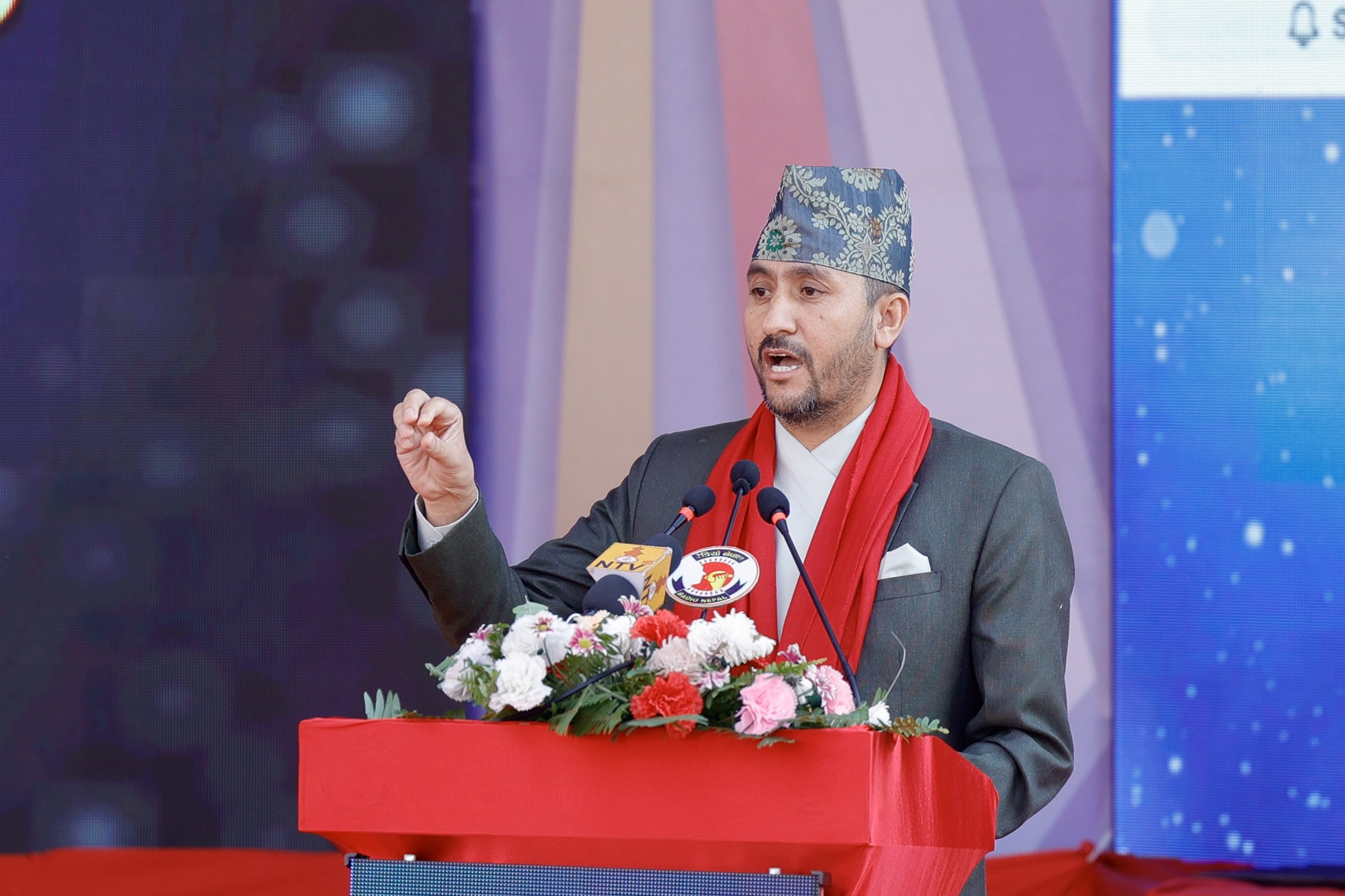 सार्वजनिक प्रसारणलाई गुणस्तरीय, विश्वसनीय तथा प्रभावकारी बनाइनुपर्छ: सञ्चारमन्त्री खरेल