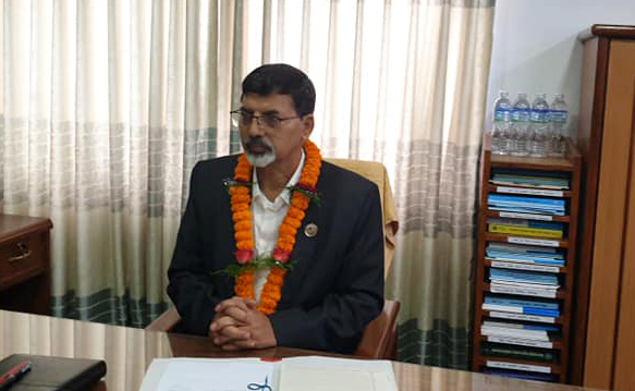 जनार्दनलाई राजस्व सचिवले गर्दैछन् स्वागत ! अर्थसचिव मरासिनी भने बिदा लिएर पोखरा