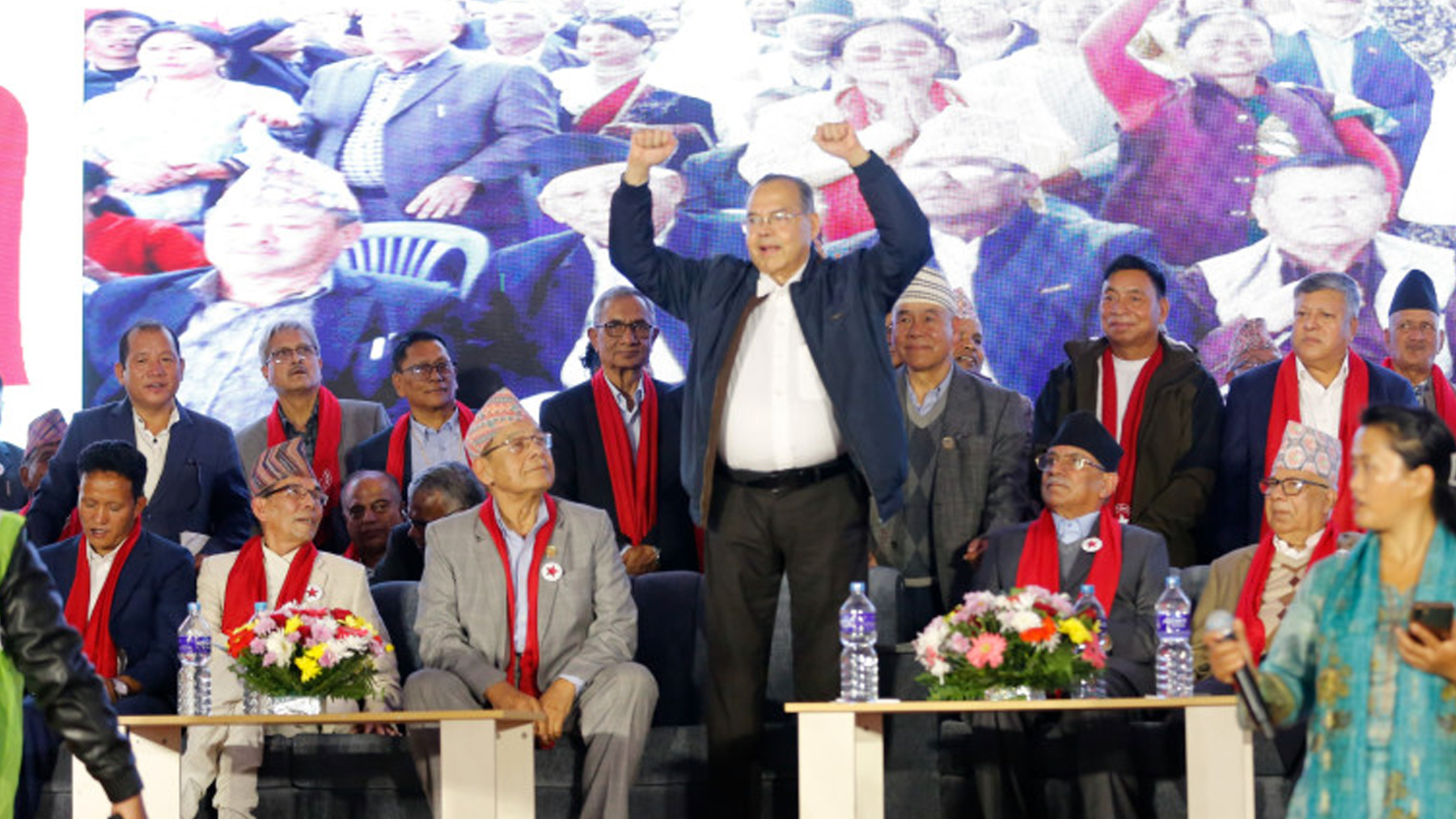 म एकतामा बल पुर्‍याउन आएको हुँ: झलनाथ खनाल