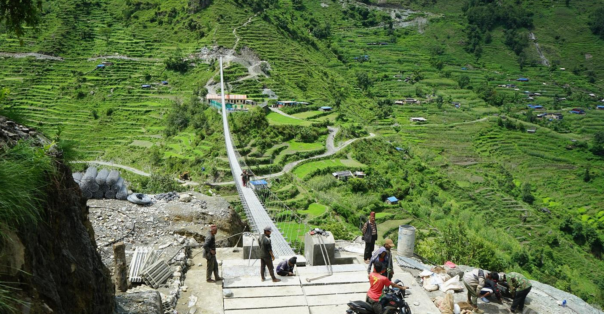 म्याग्दीको दरखोलामाथि २ करोड ३१ लाखमा बनाइयो झोलुङ्गे पुल