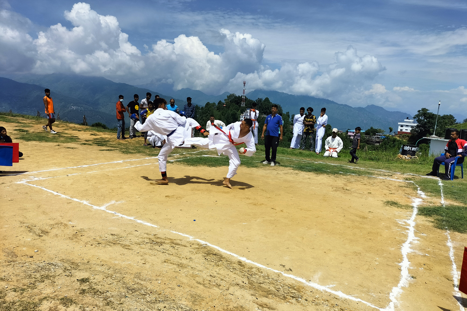 सुदूरपश्चिम खेलकुद: बगरमा खेल, प्रशिक्षकबिनै अभ्यास गर्छन् खेलाडी