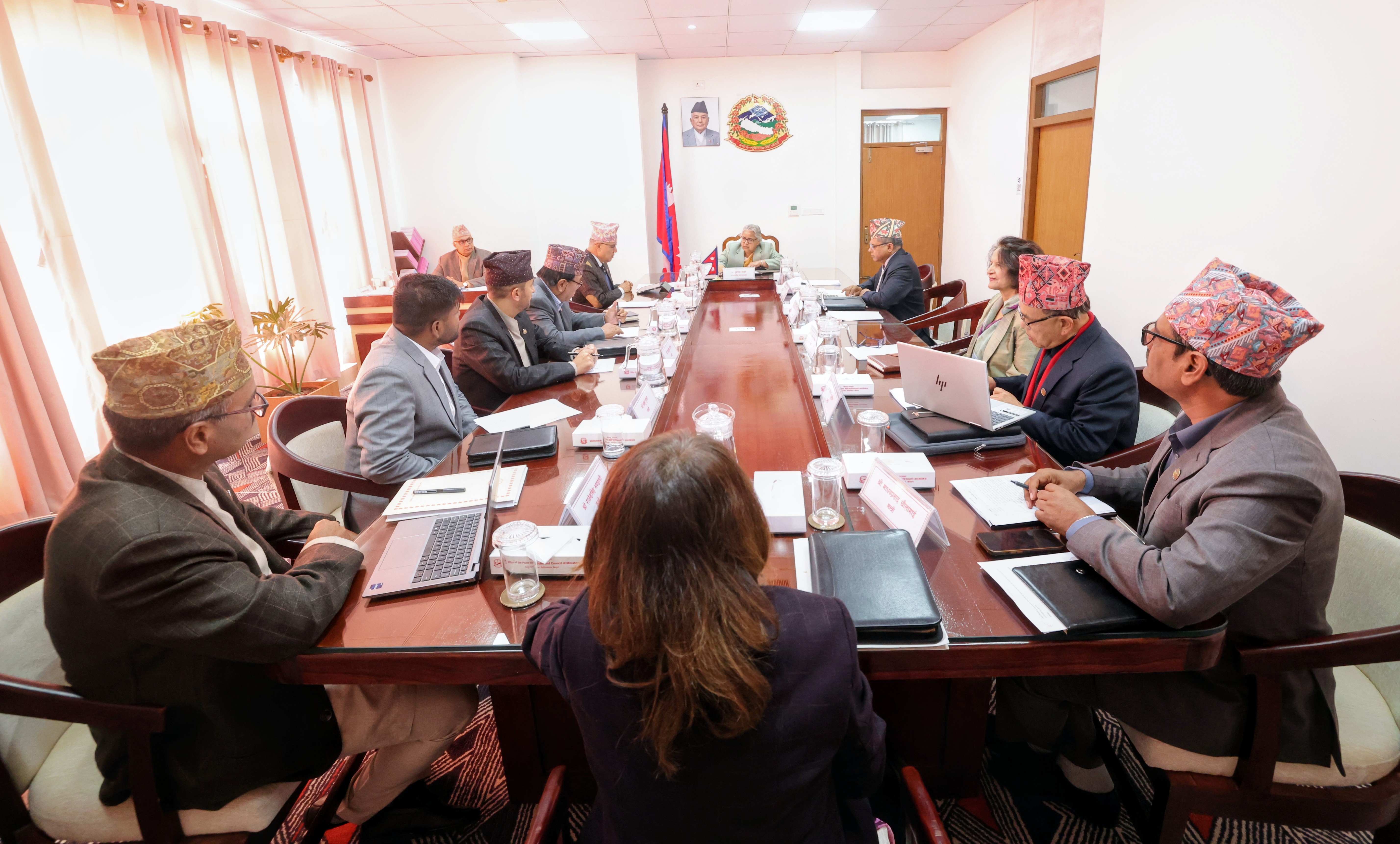 भारु २ सय र ५ सय दरका नोटबन्दी खुला गर्ने सरकारको निर्णय