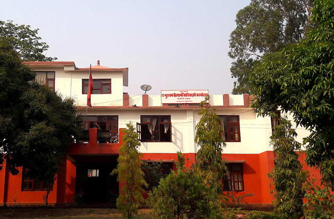 नेकपाको आन्तरिक लफडापछि कर्णालीमा तीन मन्त्रीको शपथ रोकियो