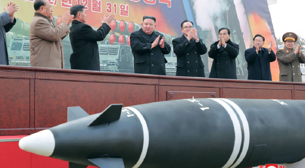 उत्तर कोरियाको संविधानमै समेटियो परमाणु हतियार बनाउने विषय, किमले के भने ?