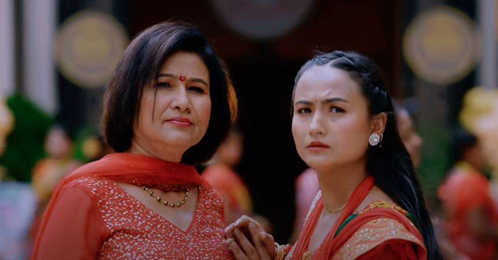 कोमल वलीको तीज गीत 'सिंगापुरे सारीमा' सार्वजनिक (भिडियो)