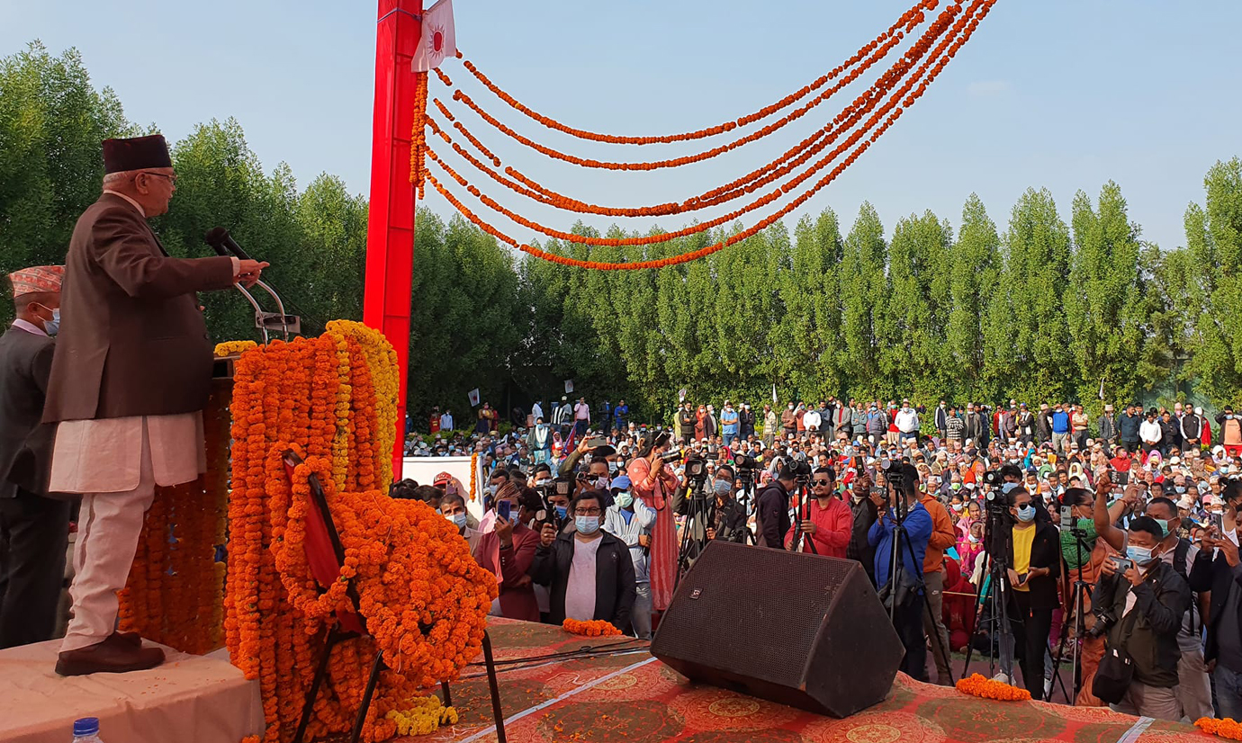 नेपालगञ्ज पुगेर कांग्रेसलाई ओलीकाे प्रश्न- एमालेसँग एक्लै लड्ने दम छ ?