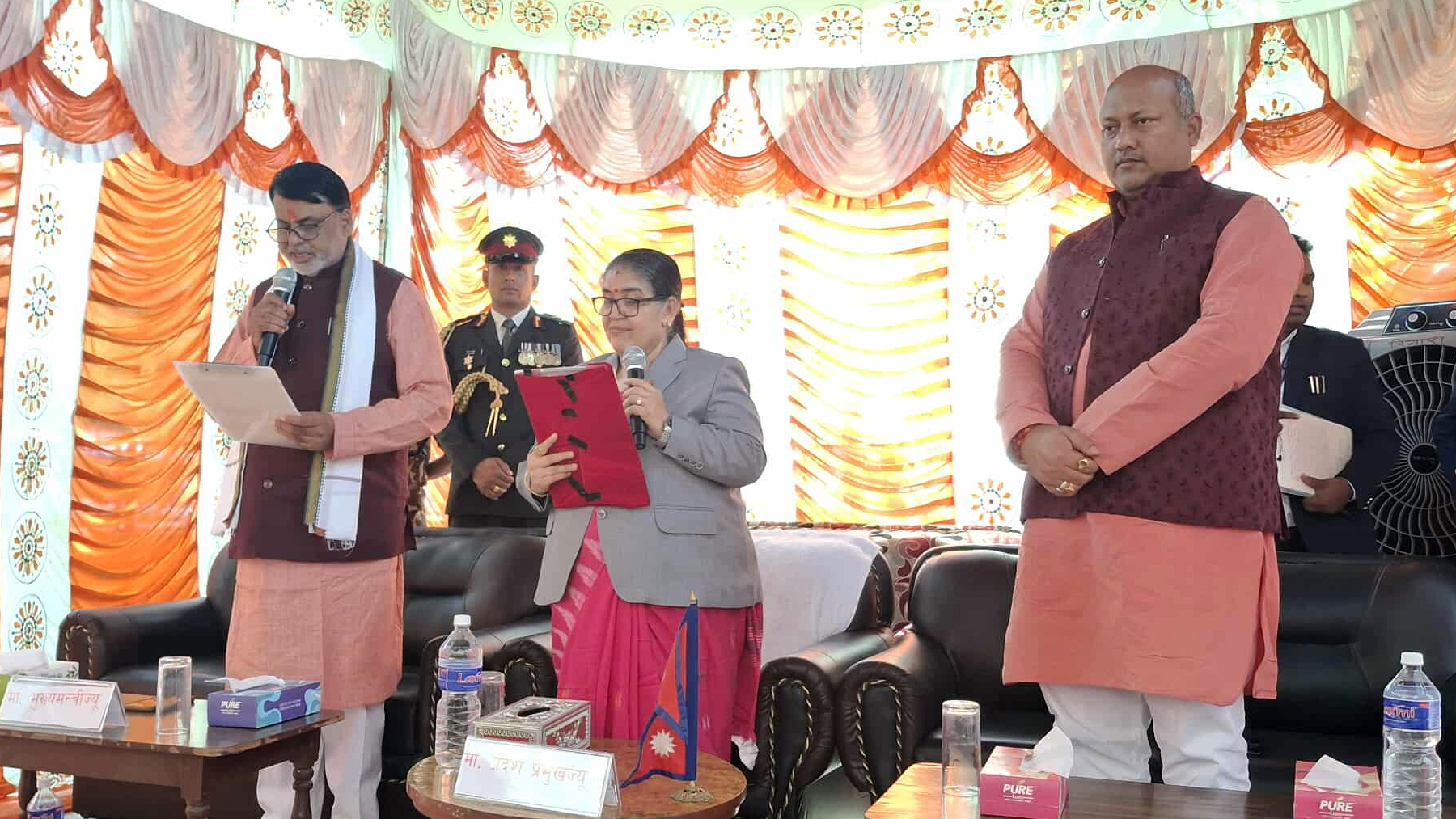 मधेशका मुख्यमन्त्री सोनलले लिए शपथ, कांग्रेस–एमालेद्वारा कार्यक्रम बहिष्कार, सभामुख पनि अनुपस्थित