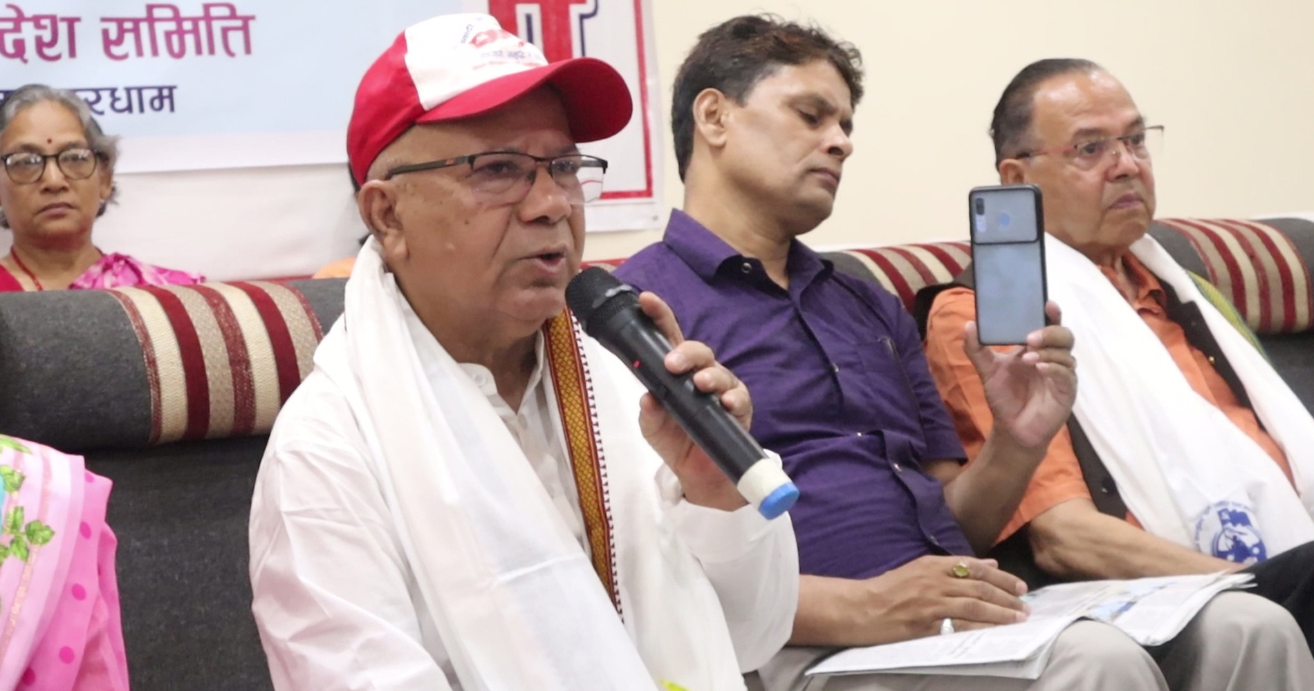 गठबन्धन सरकार नढल्ने अध्यक्ष नेपालको दाबी