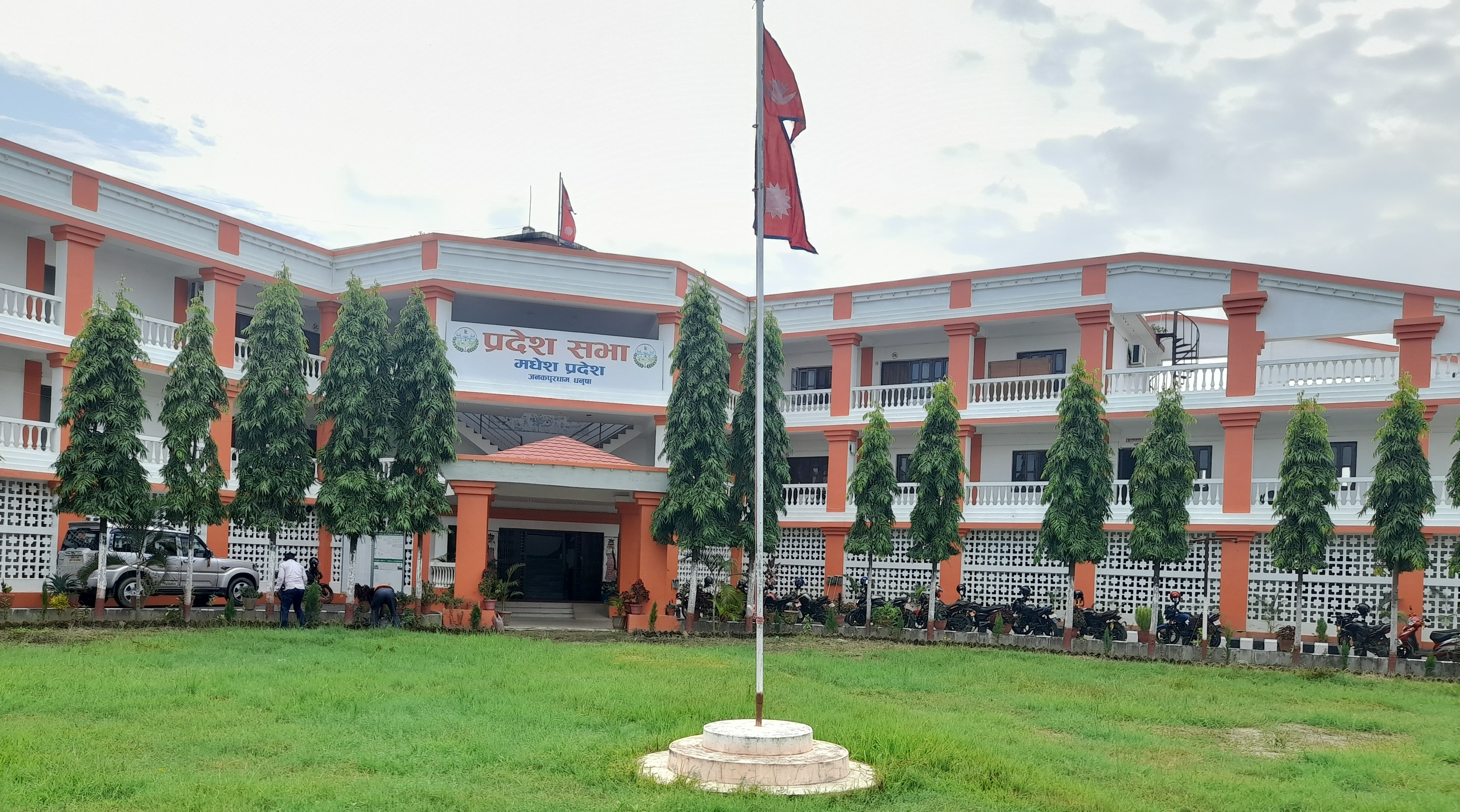 गण्डकीका सभामुखसहितको टोली जनकपुरधाममा