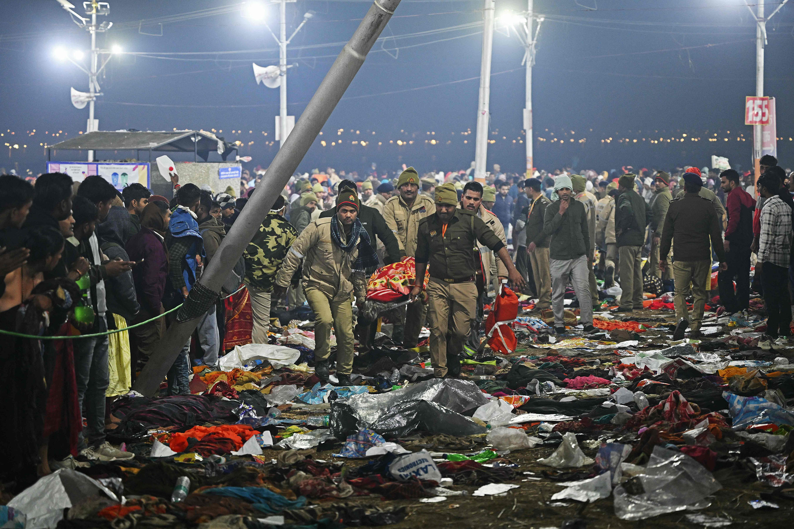 मध्यराति भागदौड मच्चिएपछि कस्तो छ महाकुम्भको अवस्था ? (तस्वीरहरू)