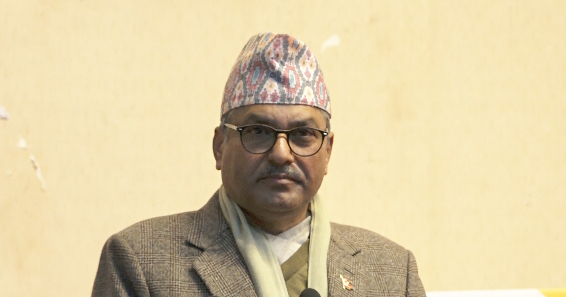 नेपाल सबैभन्दा कम बचत गर्ने मुलुकमा पर्छः गभर्नर अधिकारी