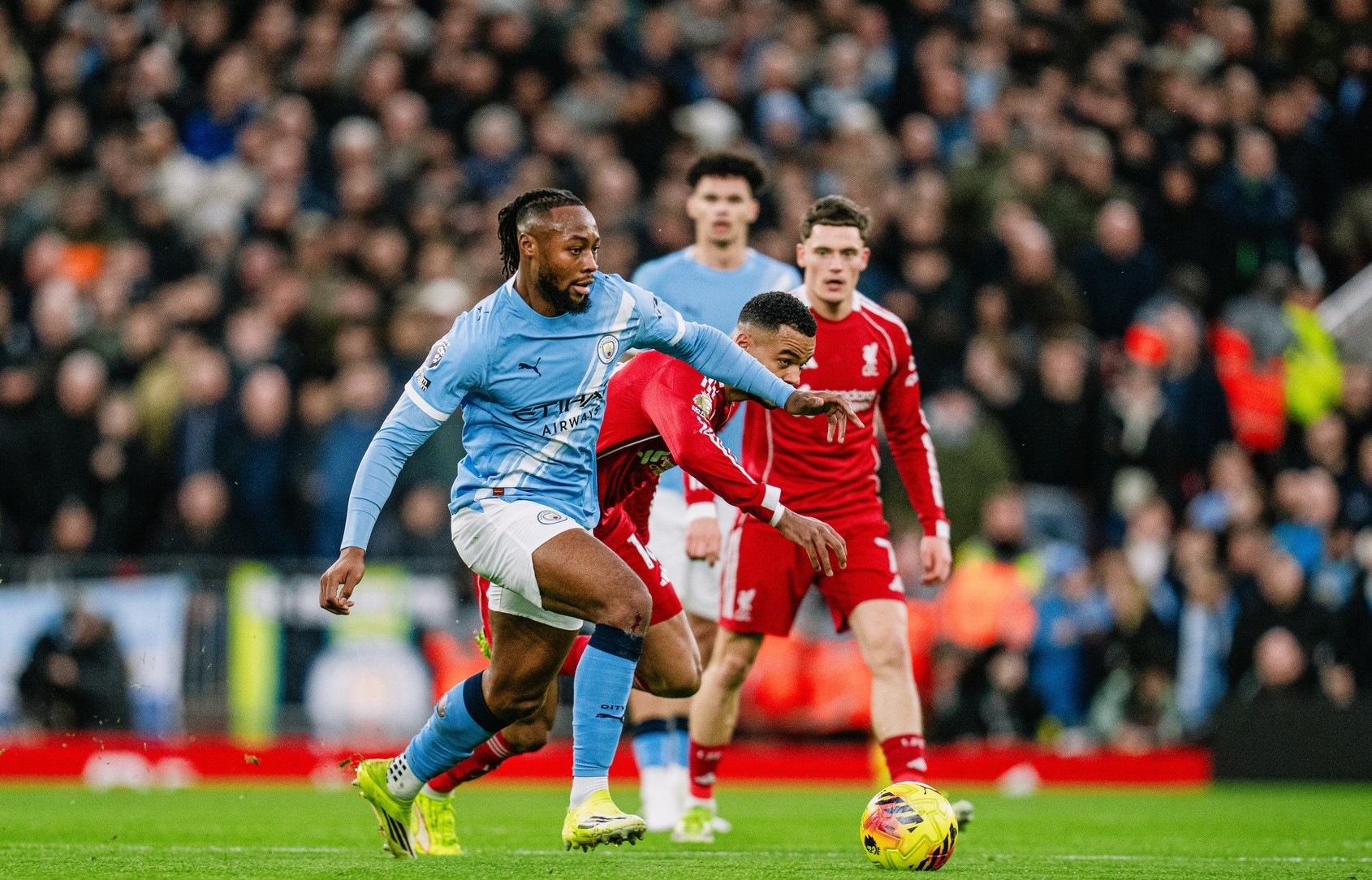 म्यानचेस्टर सिटीको पुनरागमन जित