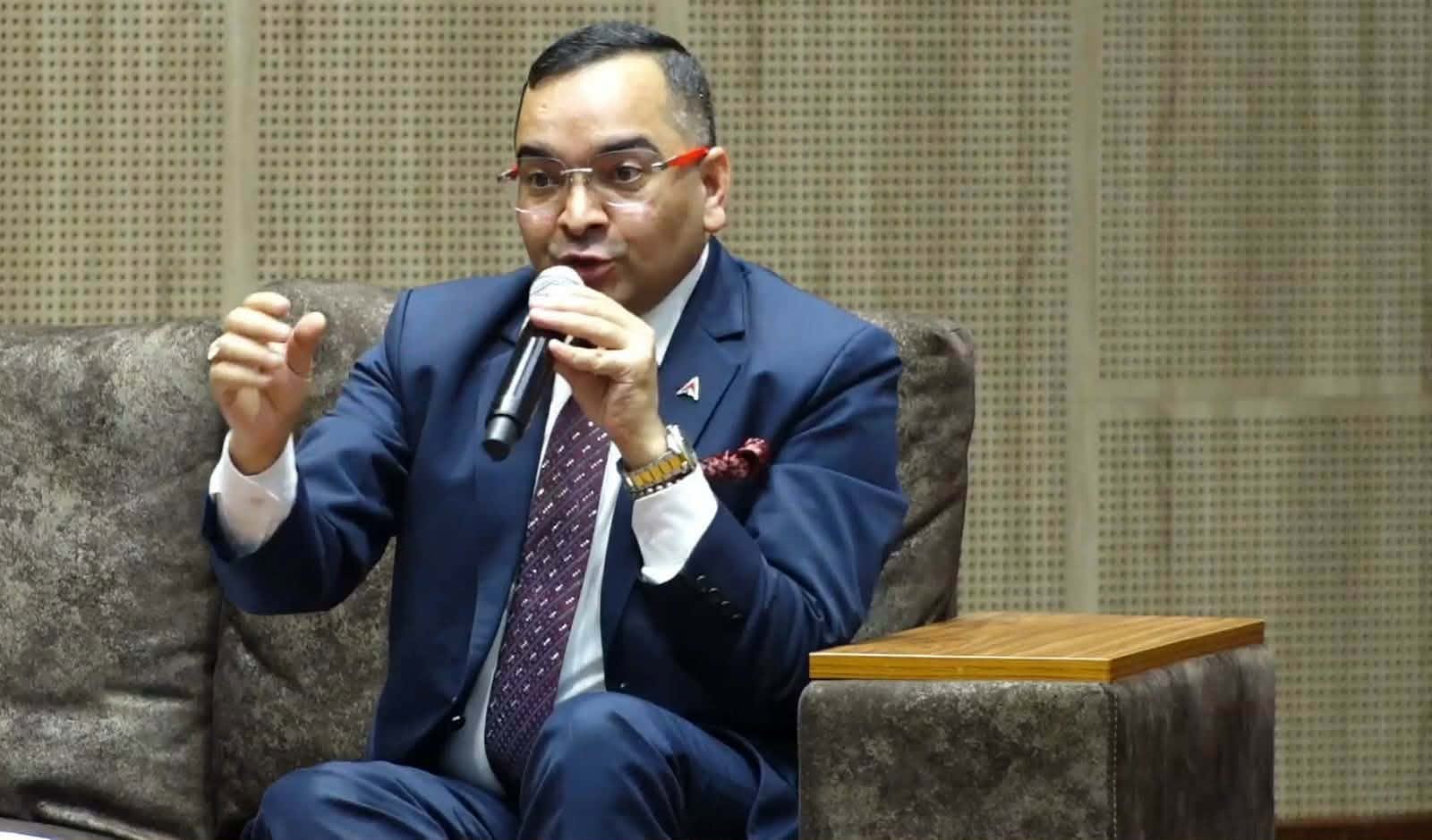 व्यवसायीको मनोबल खस्किँदा बैंकको लगानी ३० अर्बले घट्यो: सीईओ ज्ञवाली