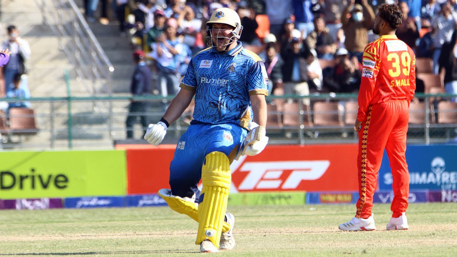 बलिङमा कहलिएका वाटले ब्याटिङमा मच्चाएको सनसनी