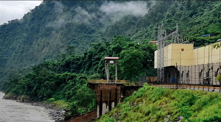 पानीको प्रवाह घटेपछि मर्स्याङ्दी जलविद्युत् आयोजनाको उत्पादन घट्याे