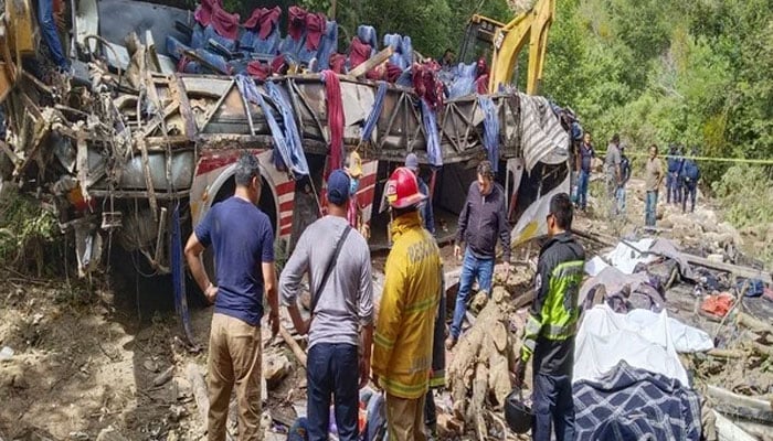 मेक्सिकोमा बस दुर्घटना हुँदा २९ जनाकाे मृत्यु
