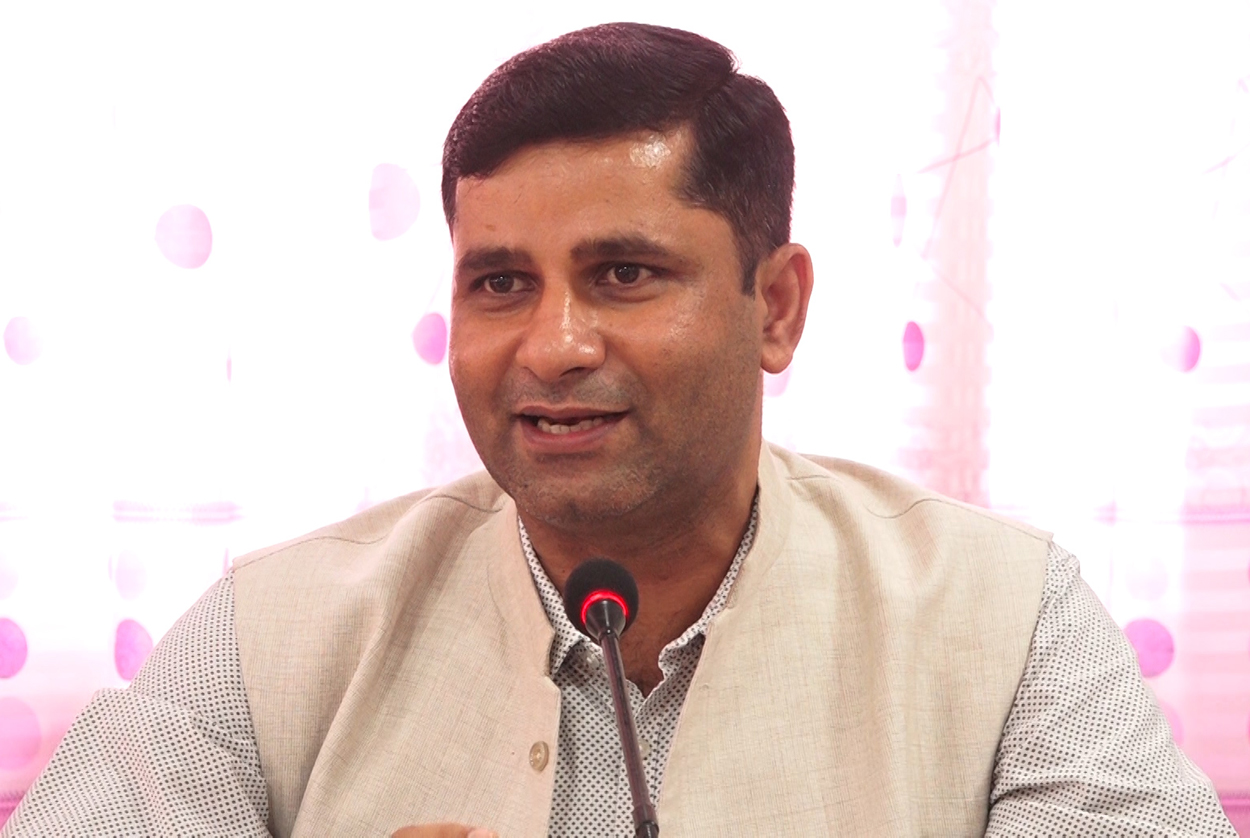 बाँके २ का जसपा उम्मेदवार इस्तियाक राईलाई निर्वाचन आयोगले सोध्यो स्पष्टीकरण
