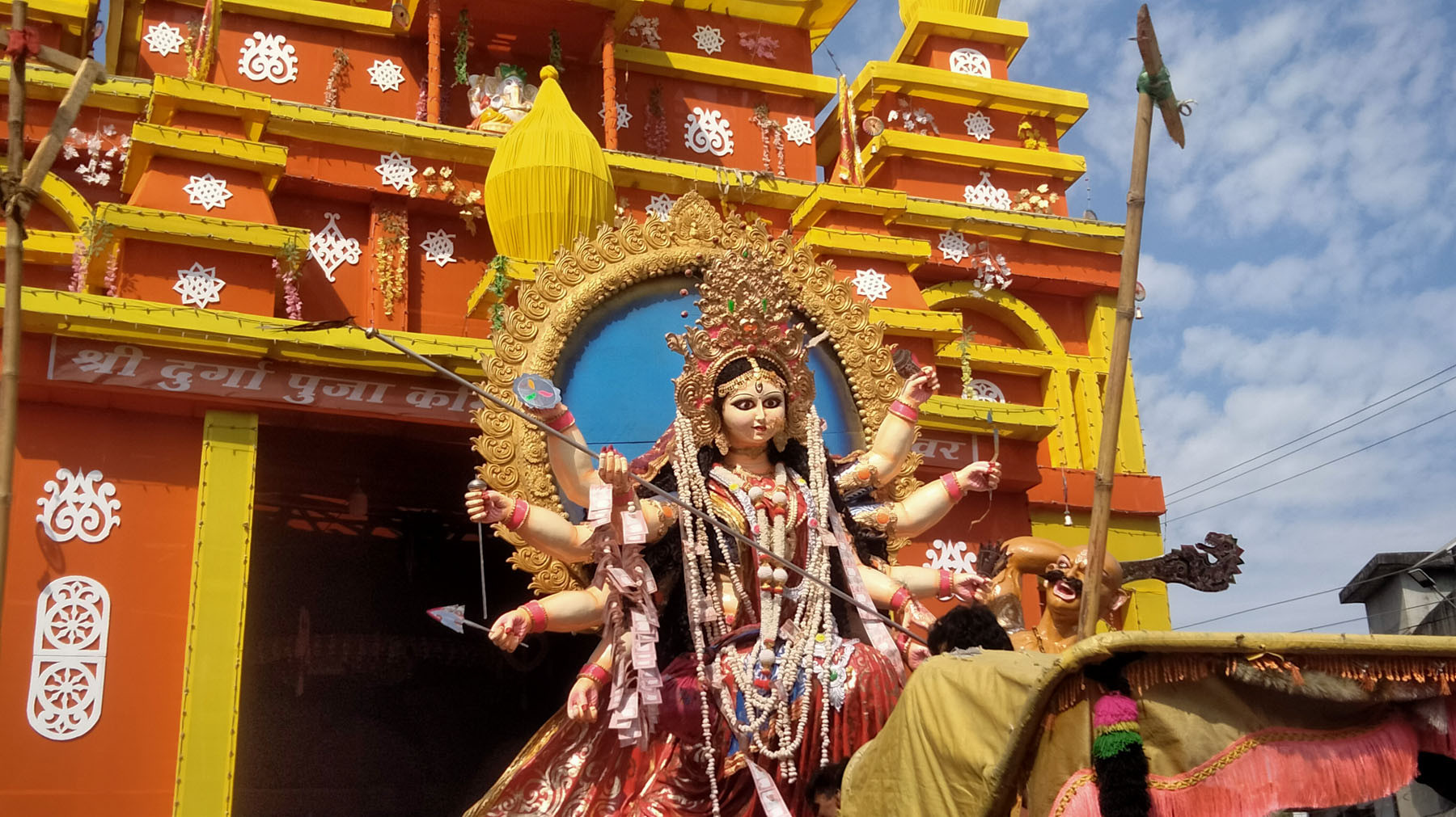 साम्प्रदायिक दङ्गा भड्किने डरले मलङ्गवामा सुरक्षाकर्मी परिचालन गरेर दुर्गा मूर्ति विसर्जन, बाँकेको सुरक्षामा कडाइ