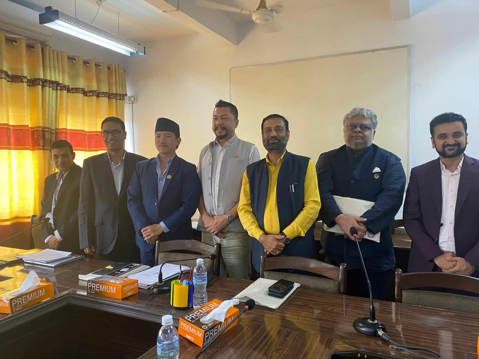नेपाल–बेलायत संसदीय मैत्री समूहकाे बैठक: नीति निर्माणकाे अनुभव आदानप्रदान र लगानी प्रवर्द्धनबारे छलफल