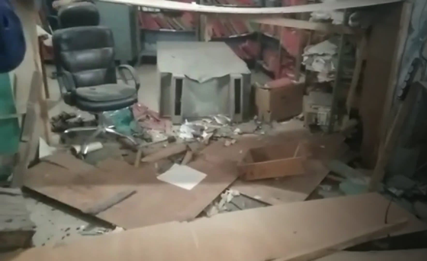 लहान विस्फोट : मालपोत कार्यालय ठप्प, जिल्लाका सबै कार्यालयको सुरक्षा कडा पार्न निर्देशन
