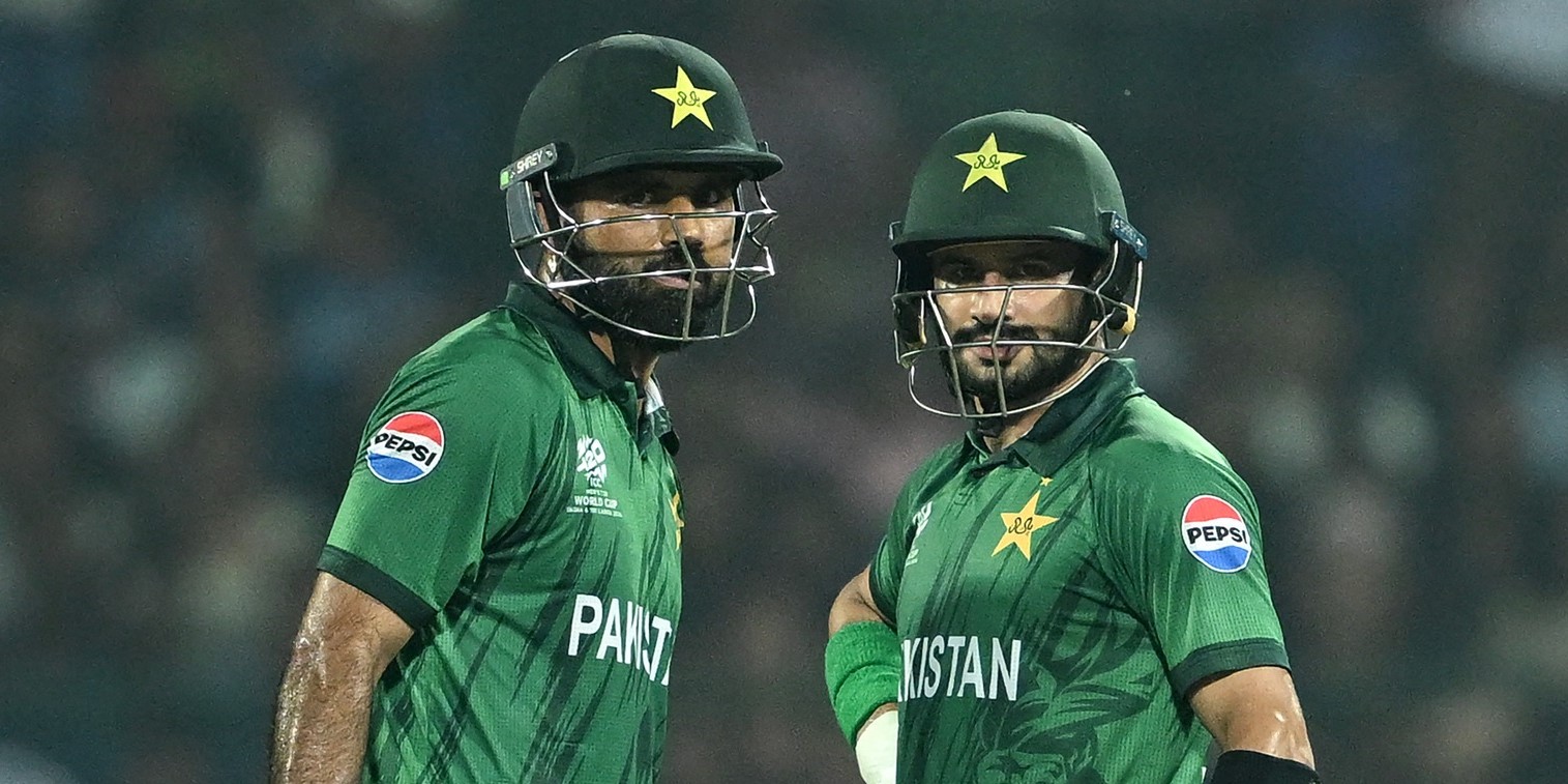 पाकिस्तान बाहिरियो, न्युजिल्यान्ड सेमिफाइनलमा