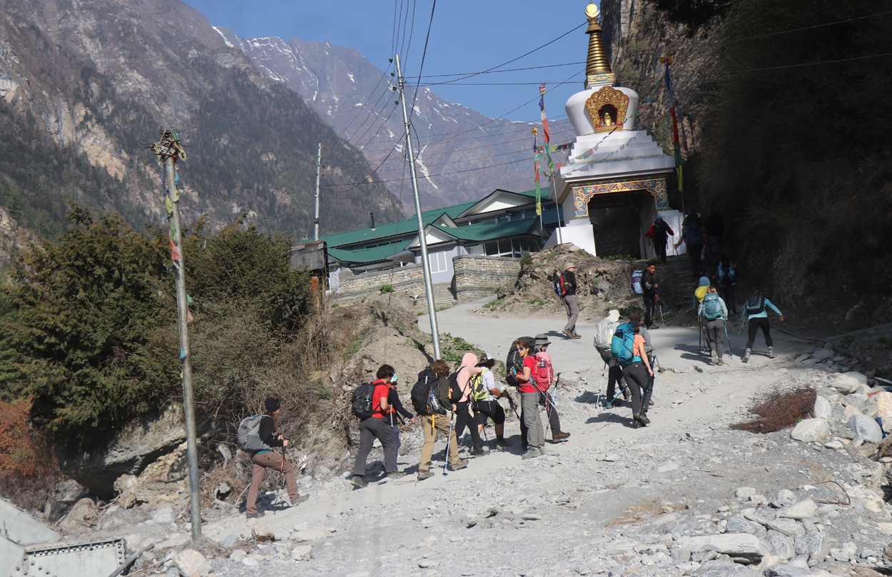 अन्नपूर्ण पदमार्ग: यात्रा छोटियो तर घटेन सास्ती