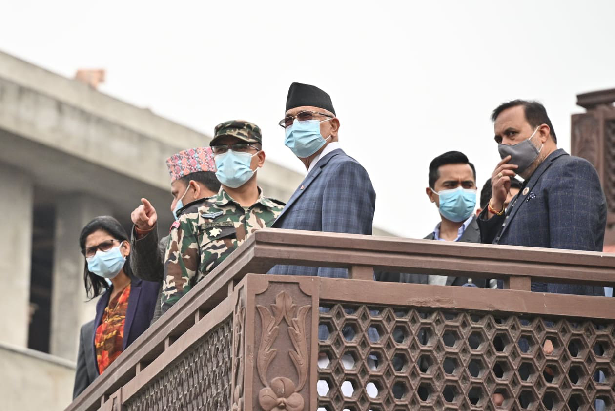 प्रधानमन्त्री ओलीले गरे नयाँ पार्टी कार्यालयको निरीक्षण