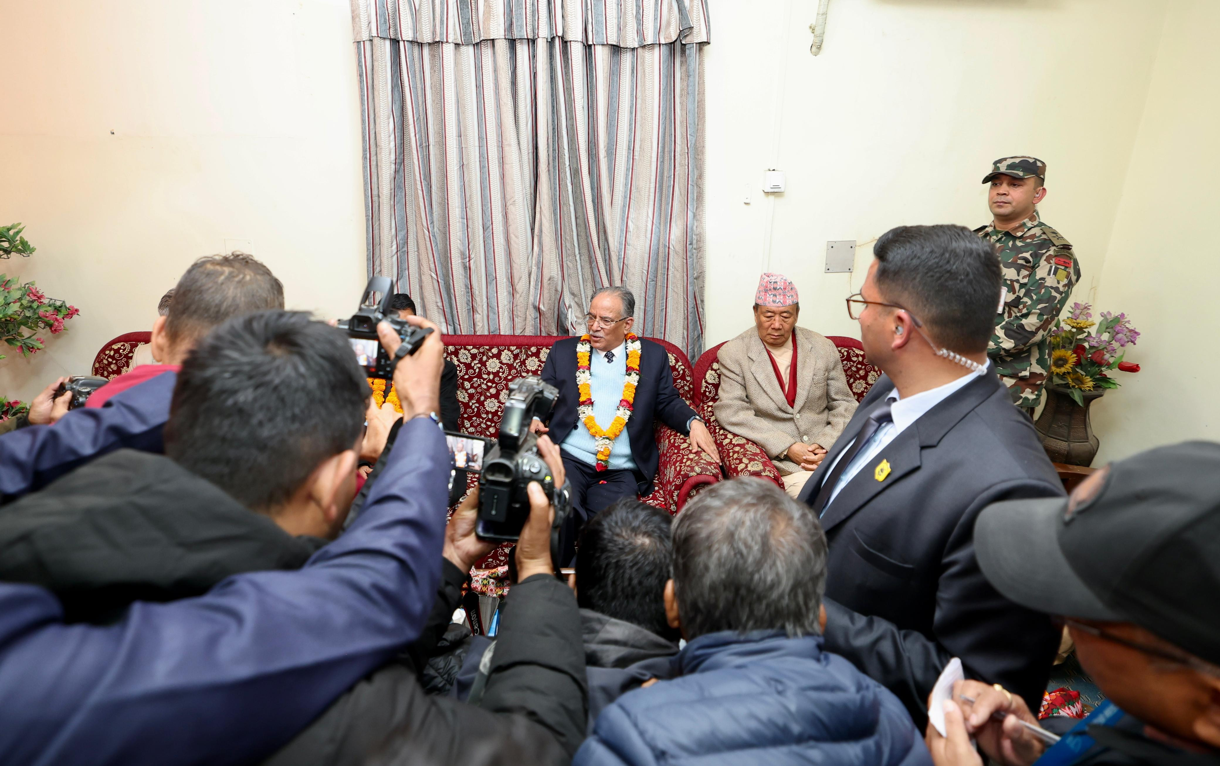 विराटनगर पुगेर प्रचण्डले भने- प्रदेश नामकरणको विषय शान्तिपूर्ण रूपले समाधान गर्नुपर्छ