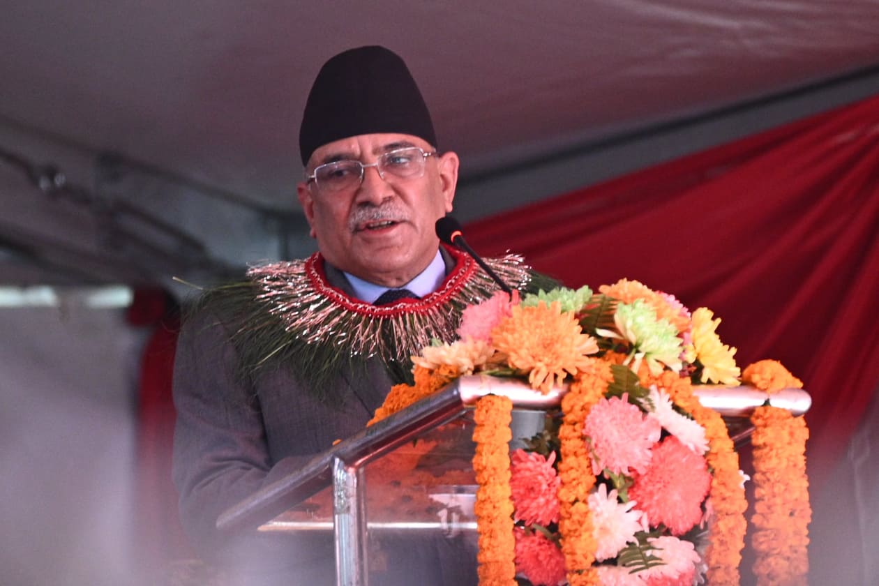 ओलीप्रति प्रचण्डको टिप्पणीः पार्टीलाई तीन टुक्रा पारेर एकता महाधिवेशन नाम राखेको पनि भर्खरै देखियो 