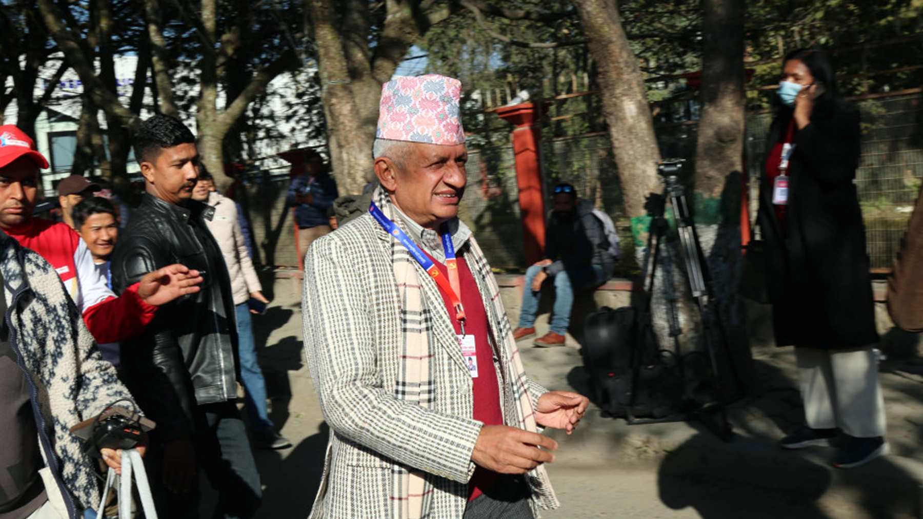 महासचिव नपाएर पदाधिकारीमा नलड्ने घोषणा गरेका ज्ञवालीले भने– ओली टिमलाई सानदार जिताऔँ