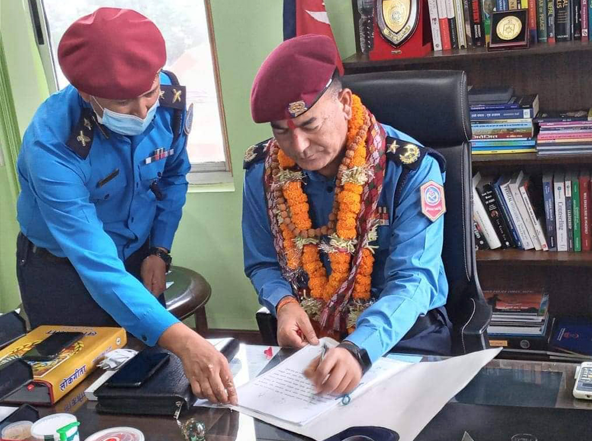 एआईजी धानुकले सम्हाले उपत्यका प्रहरी कार्यालय प्रमुखको कमाण्ड 