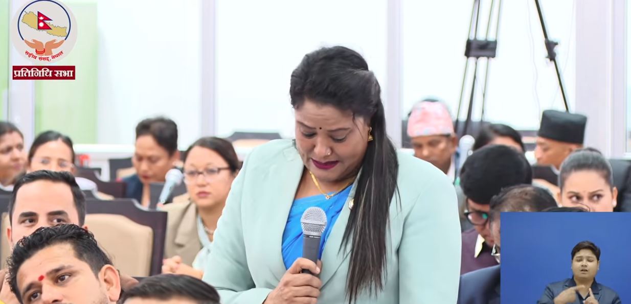 जेन–जी शहीदकी आमाले संसदमा भक्कानिँदै भनिन्– यो राजनीतिक रहर होइन, न्याय खोज्ने यात्रा हो