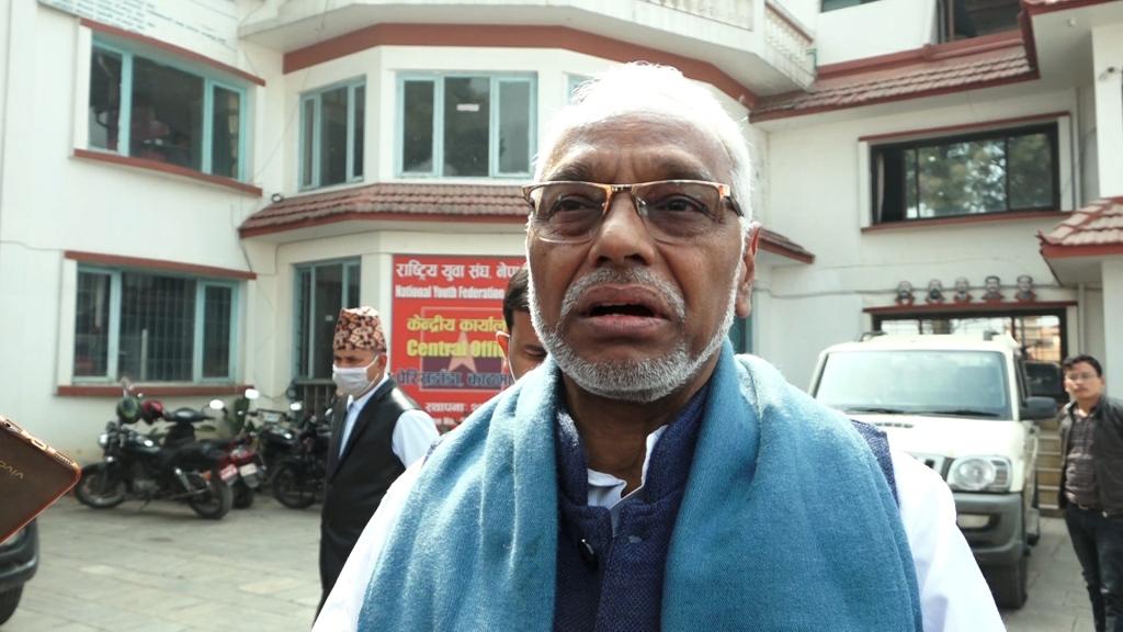 ‘पुराना व्यक्तिबाट राजनीति अगाडि बढ्‌दैन’ भन्दै महासचिवसहित ९ जनाले छोडे राजेन्द्र महतोको साथ