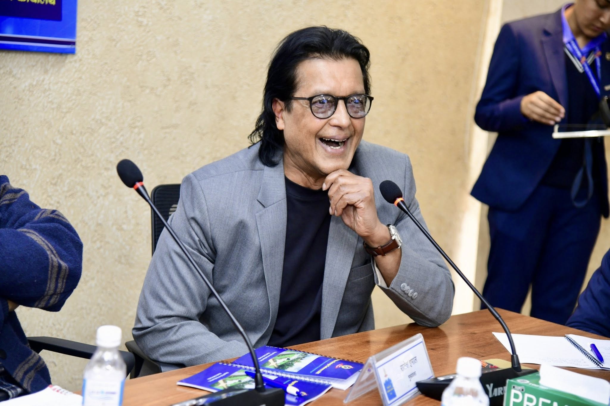 राजेश हमालले भने- सुझबुझका साथ भाेट हालाैँ