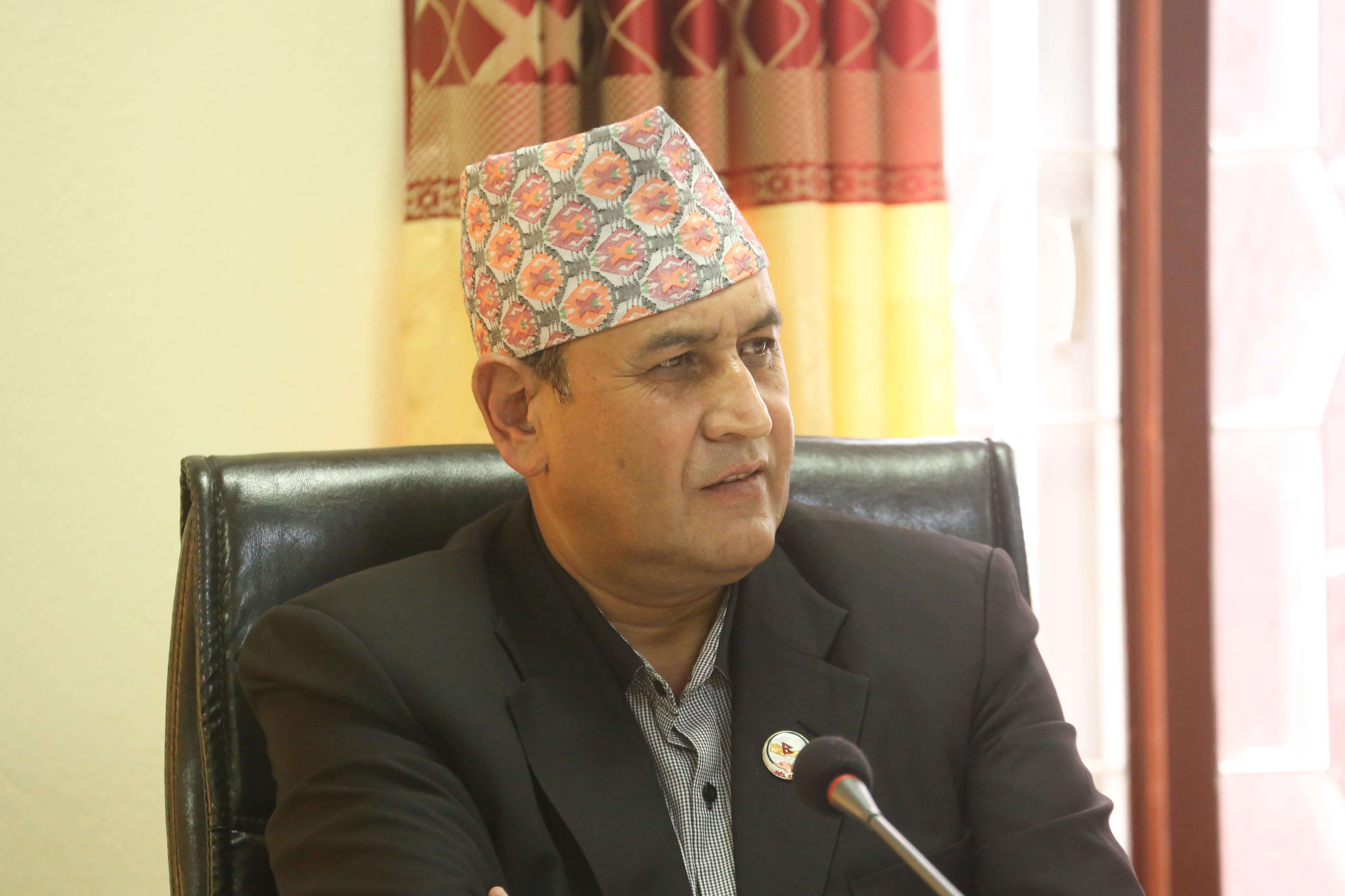 राज्य व्यवस्था समितिबाट राजीनामा दिने तयारीमा रामहरि खतिवडा