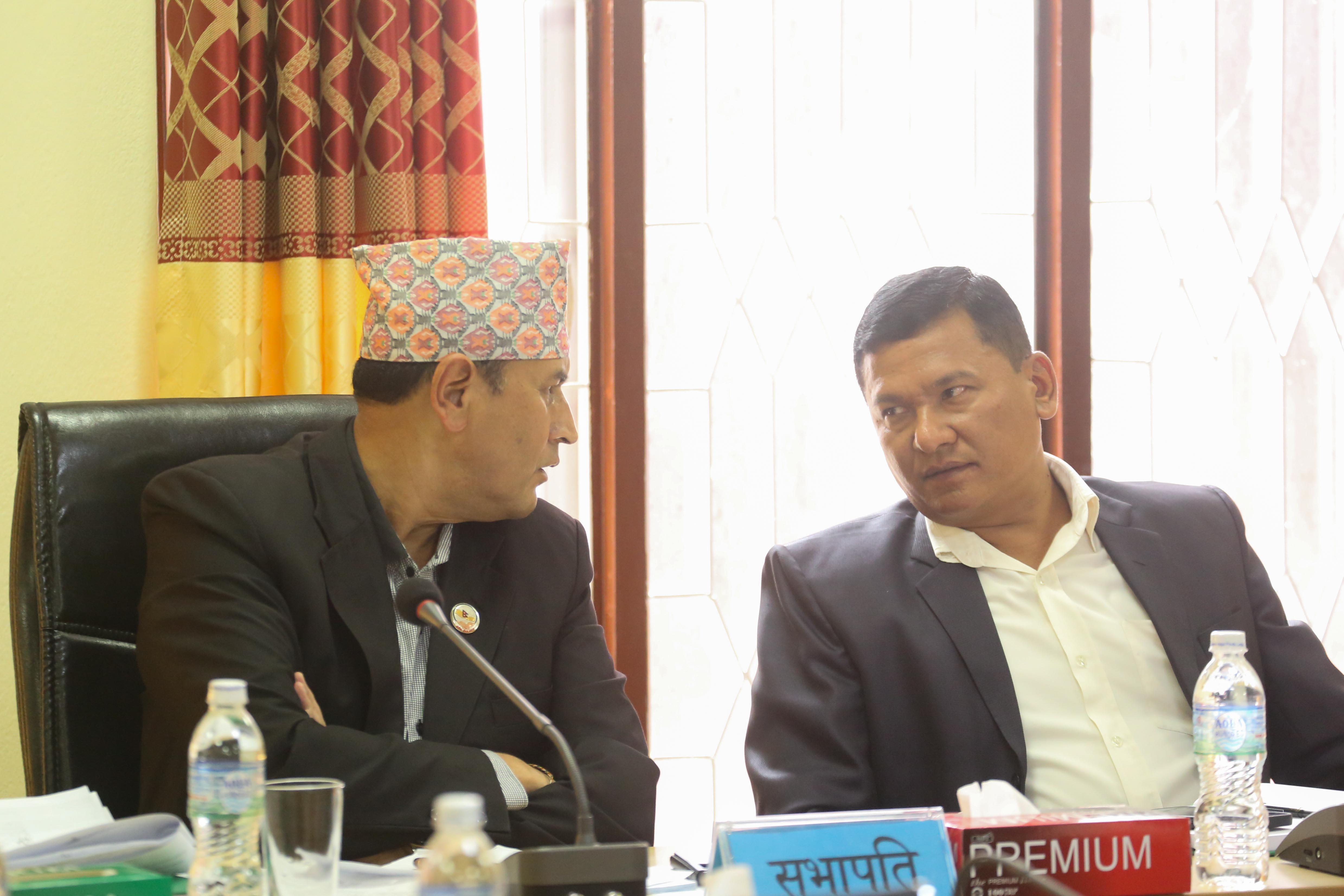 कुलिङ पिरियडबारे संसदीय समितिमा घमासान, रामहरि र दुराले राजीनामा देलान् ?