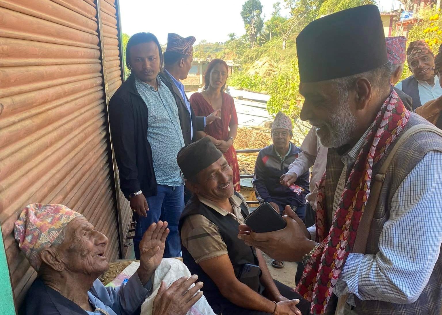 धादिङ २ मा नेपाली कांग्रेसका रामनाथ अधिकारी विजयी