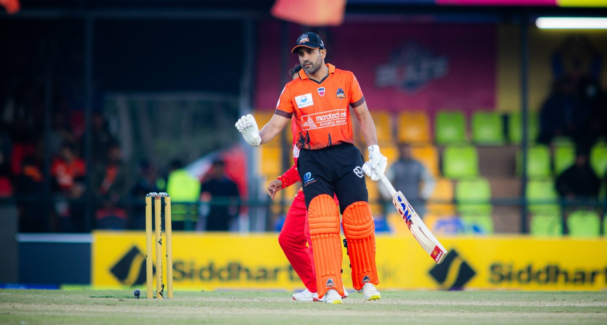 रविको अर्धशतकमा लुम्बिनीलाई १ सय ४३ रनको लक्ष्य