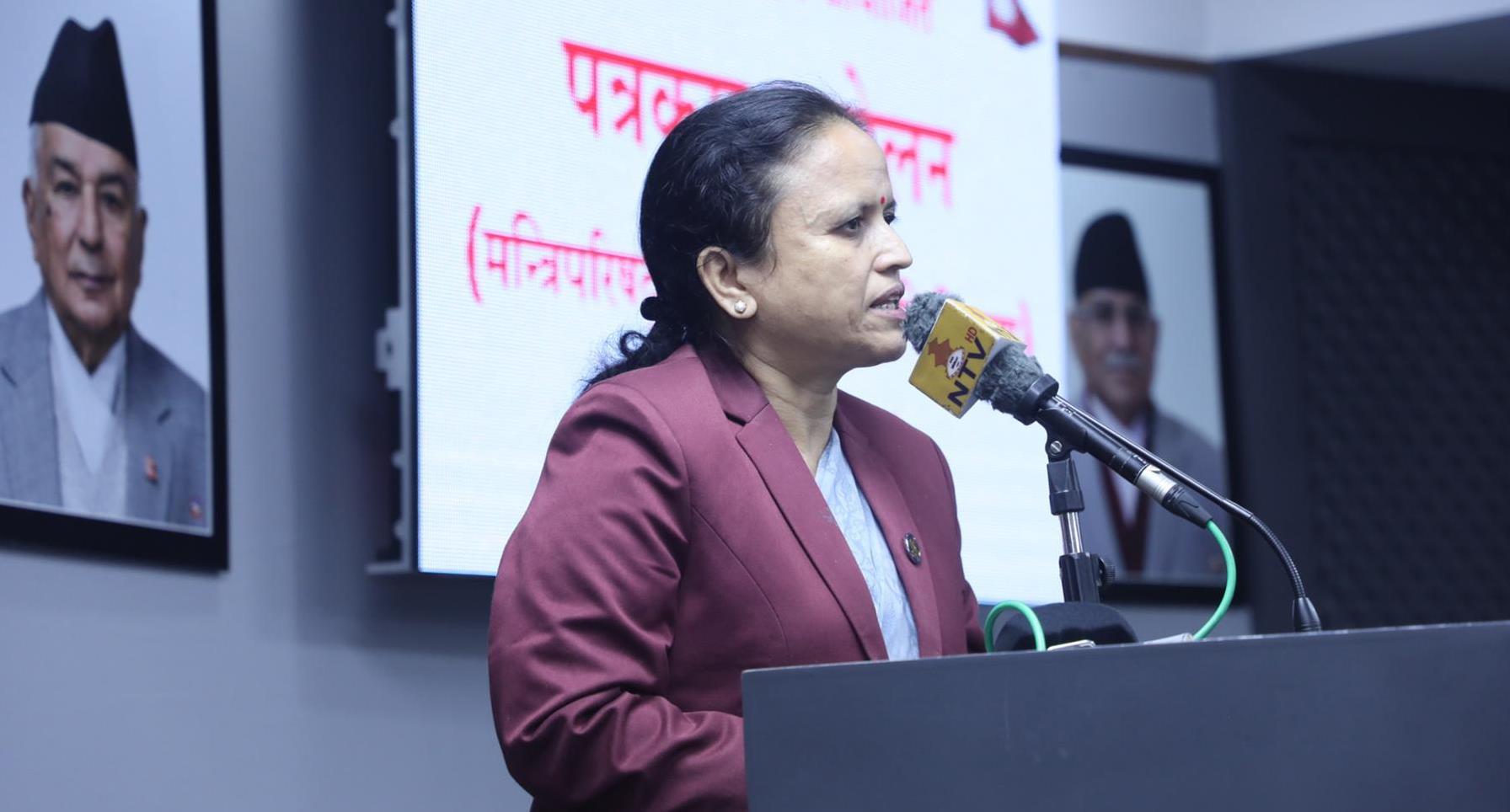 सरकारकी प्रवक्ताले शर्माले भनिन्– मन्त्रीको गाडी जलाइनु अराजकता