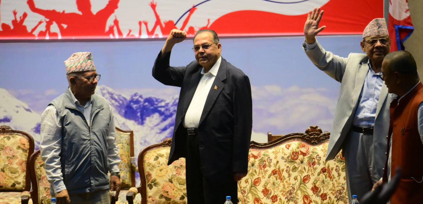 माधव र झलनाथको वार चलिरहँदा वामदेव भन्दै छन्– यस्तै हो भने बस्न सकिन्नँ, के होला एसको भविष्य ?