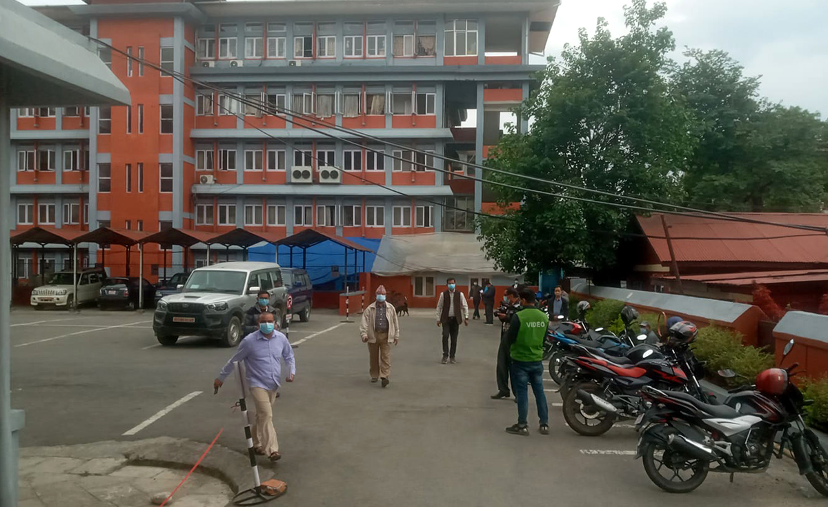 एमालेको नेपाल समूहका सांसदको बैठक सुरु, के होला निर्णय ? 