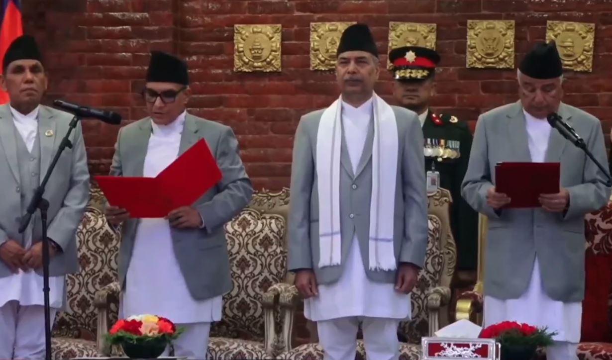 नवनियुक्त प्रधानन्यायाधीश शर्माले लिए शपथ