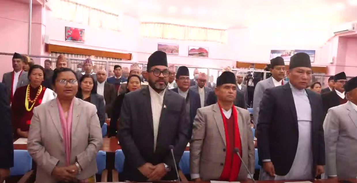 गण्डकीका नवनिर्वाचित ५९ सांसदले लिए शपथ 