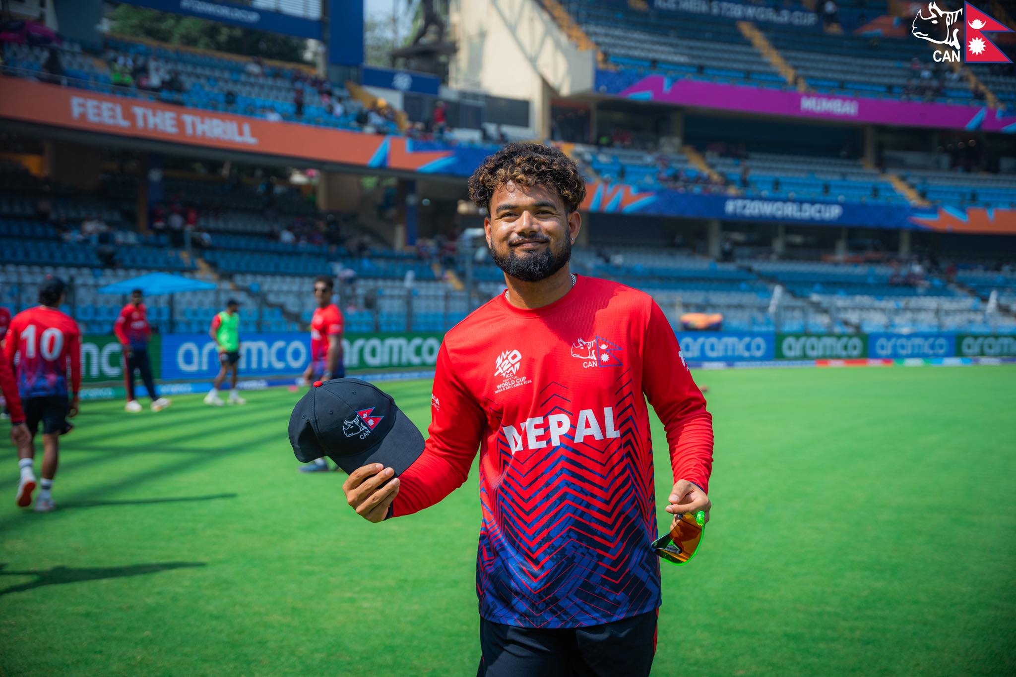 इंग्ल्याण्डलाई पहिलो झट्का, अन्तर्राष्ट्रिय डेब्युमै लिए शेर मल्लले लिए विकेट